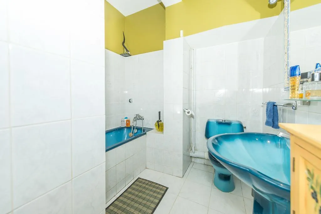 Maam - Bugeaud Apartment Marseille Homestay